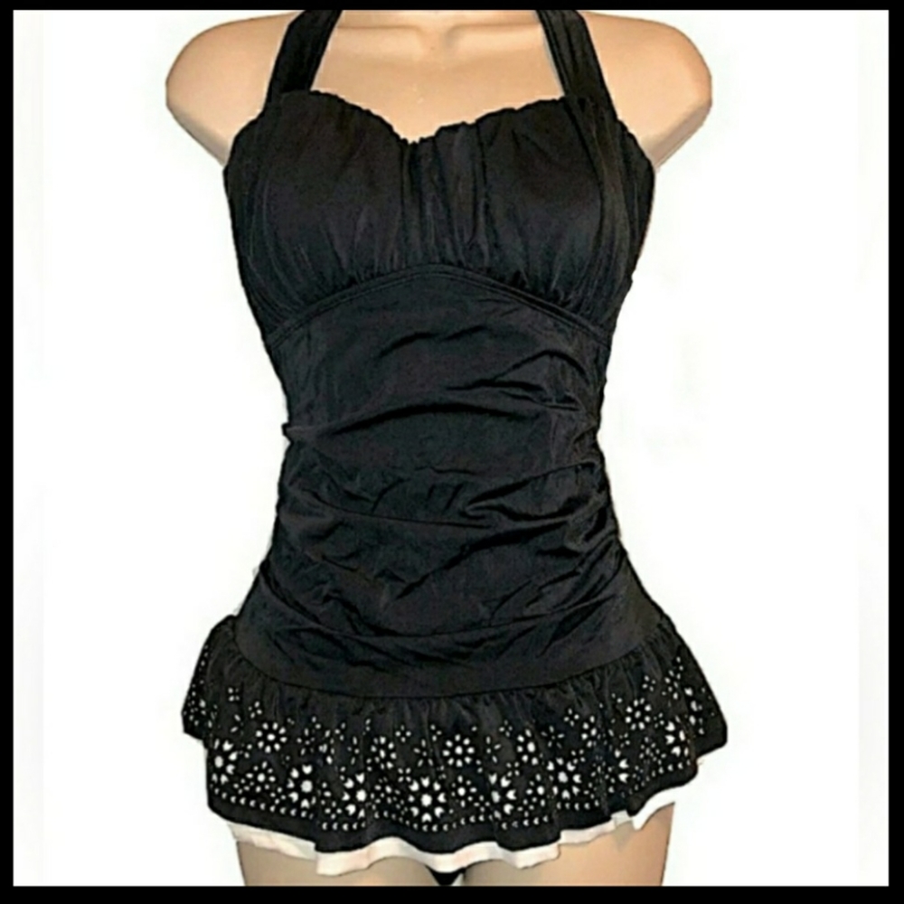 NEW Tropical Escape 1 Peice Swimsuit Black/White Missy Sz 8